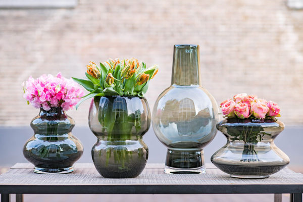 vier glazen vazen van Dutz Collection