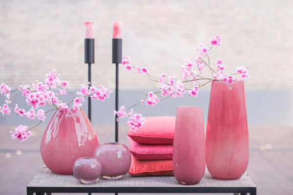 Glazen vazen roze van Dutz